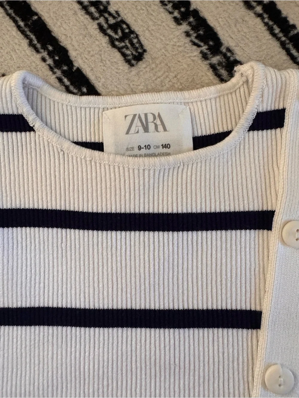 Zara striped Ribbed Crewneck Sweater Tank with Navy Stripes